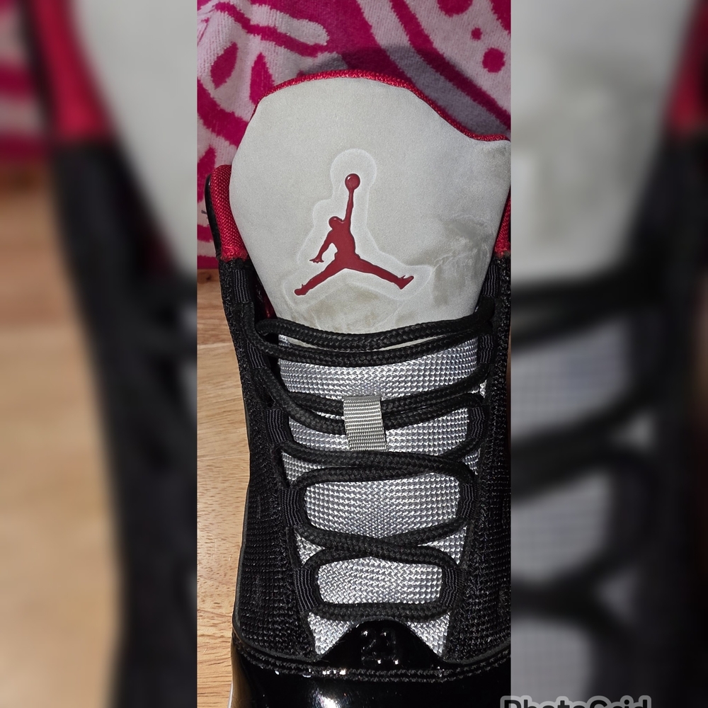 Used Jordan Men's Max Aura 2 Sneakers - Picture 9 of 12